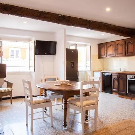 Daire Beautiful Authentic In The Heart Of Old Antibes