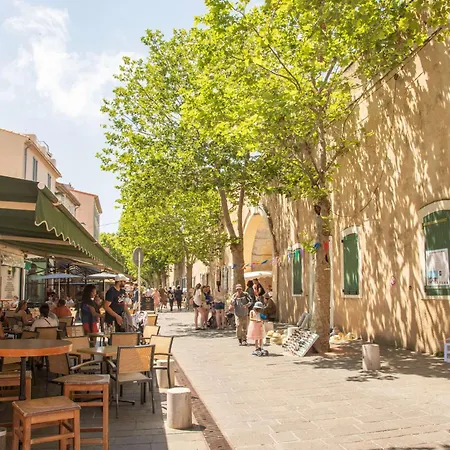 Beautiful Authentic In The Heart Of Old Apartmán Antibes