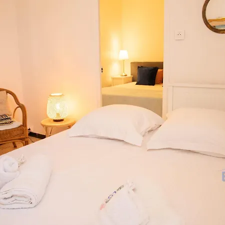 Beautiful Authentic In The Heart Of Old Appartement *