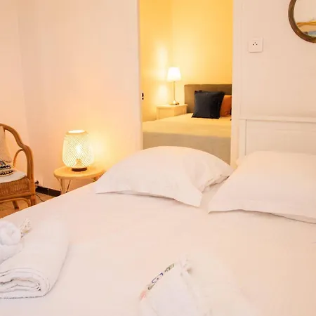 Beautiful Authentic In The Heart Of Old * Antibes