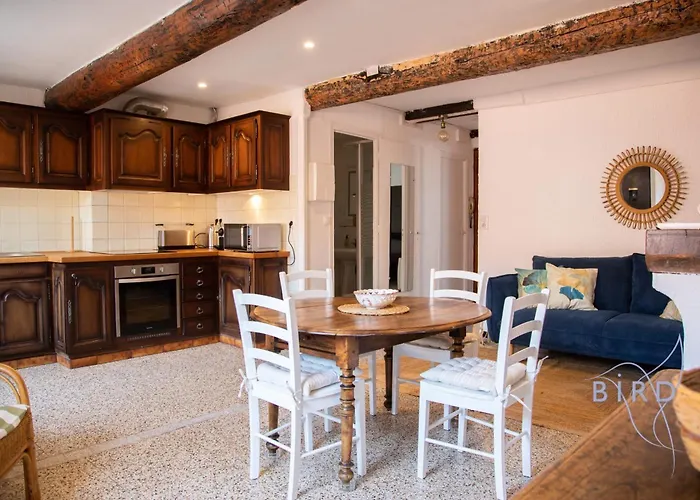 Beautiful Authentic In The Heart Of Old Daire *